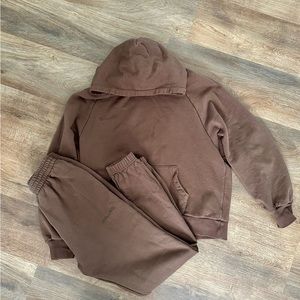 Meshki matching sweatsuit